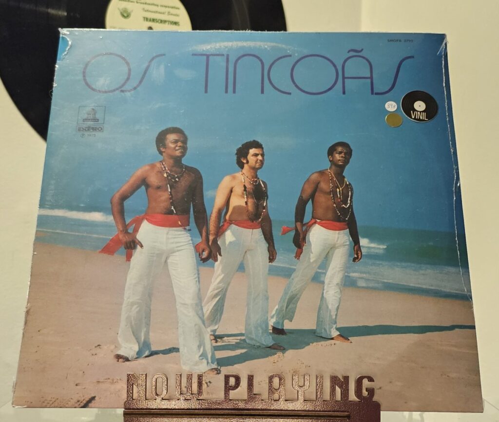 Os Tincoãs - Álbum: Os Tincoãs